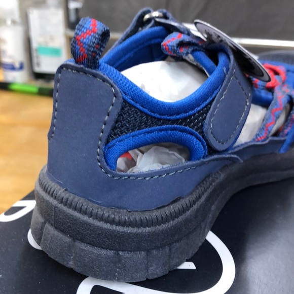 Sold out - Picture 3 of 6